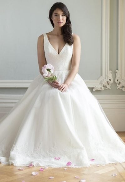 Category Plus  Size  Kleinfeld  Bridal 