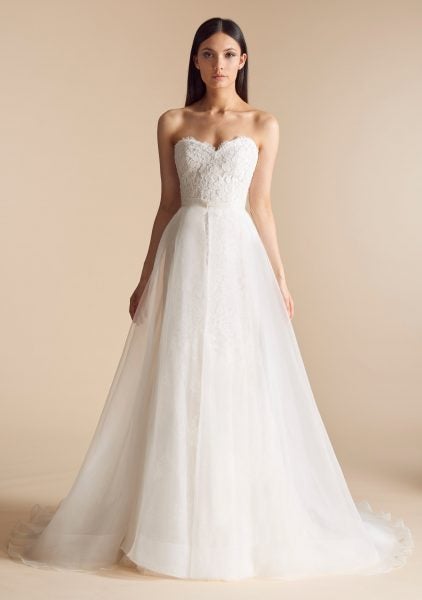 sweetheart wedding dress