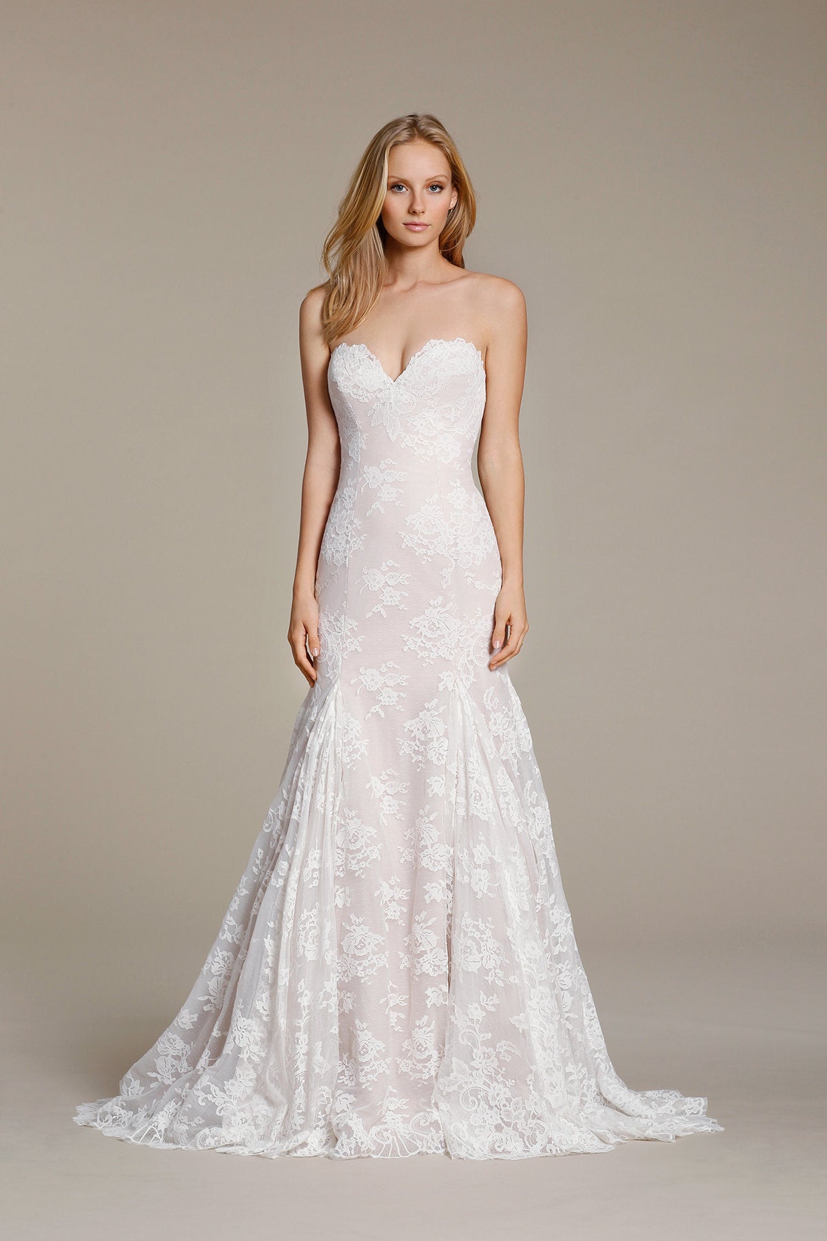 sweetheart lace bridal gowns