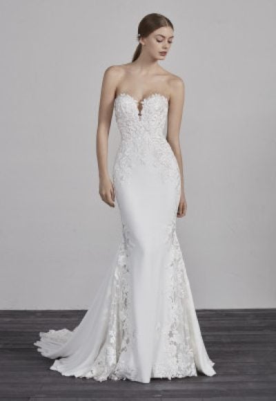 Sweetheart Lace Embellished Neck Fitted Mermaid Wedding Dress by Pronovias