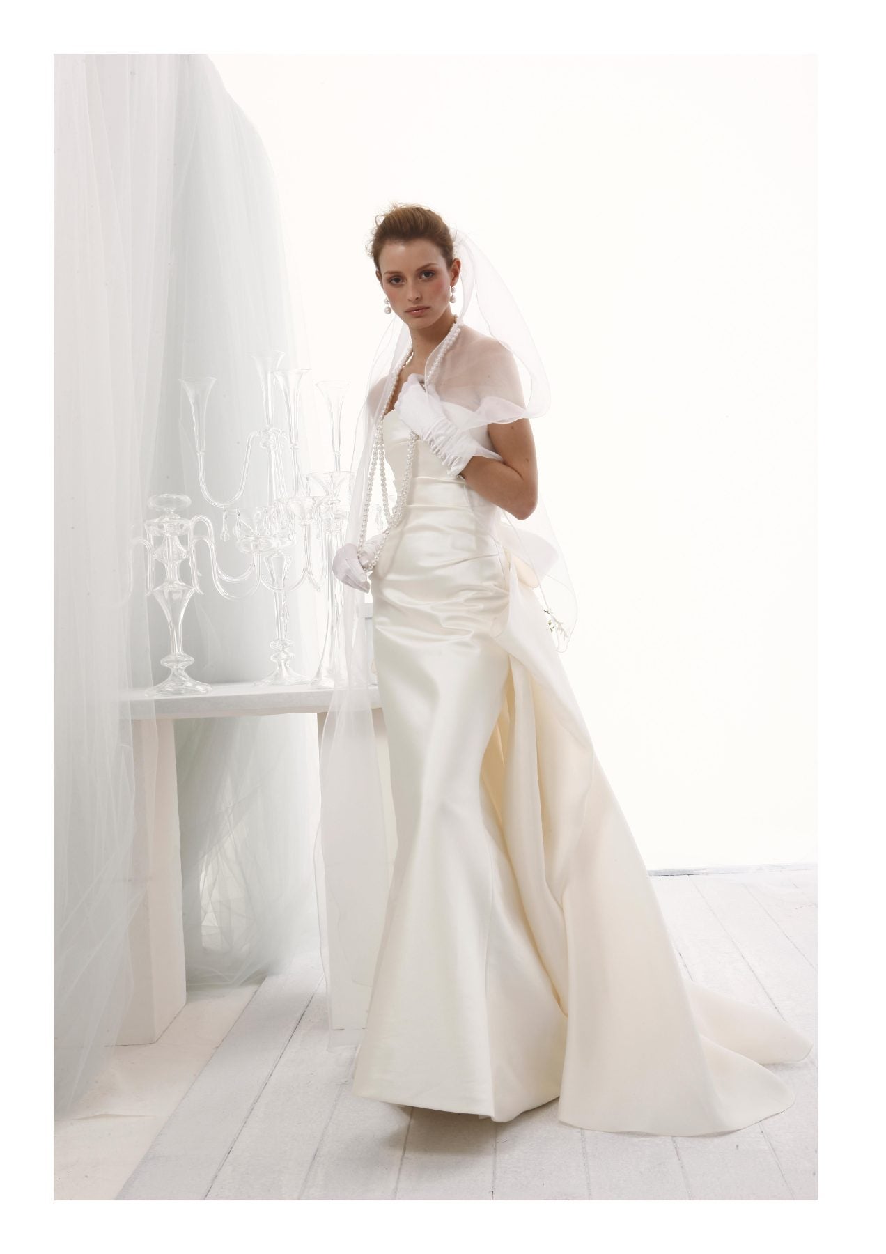 le-spose-di-gio-straight-neckline-fit-and-flare-wedding-dress-with-back-bow-33258971-1272x1800.jpg