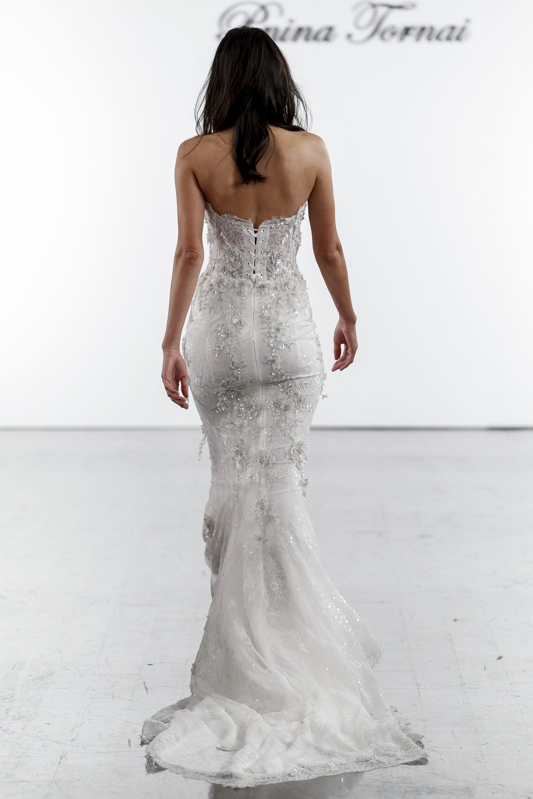 Sweetheart Lace Sheath With Embroidered Flowers by Pnina Tornai - Image 2