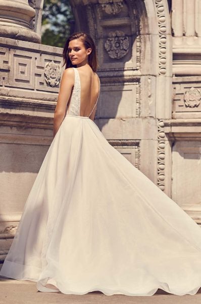 V Neck Wedding Dress With Pockets 6