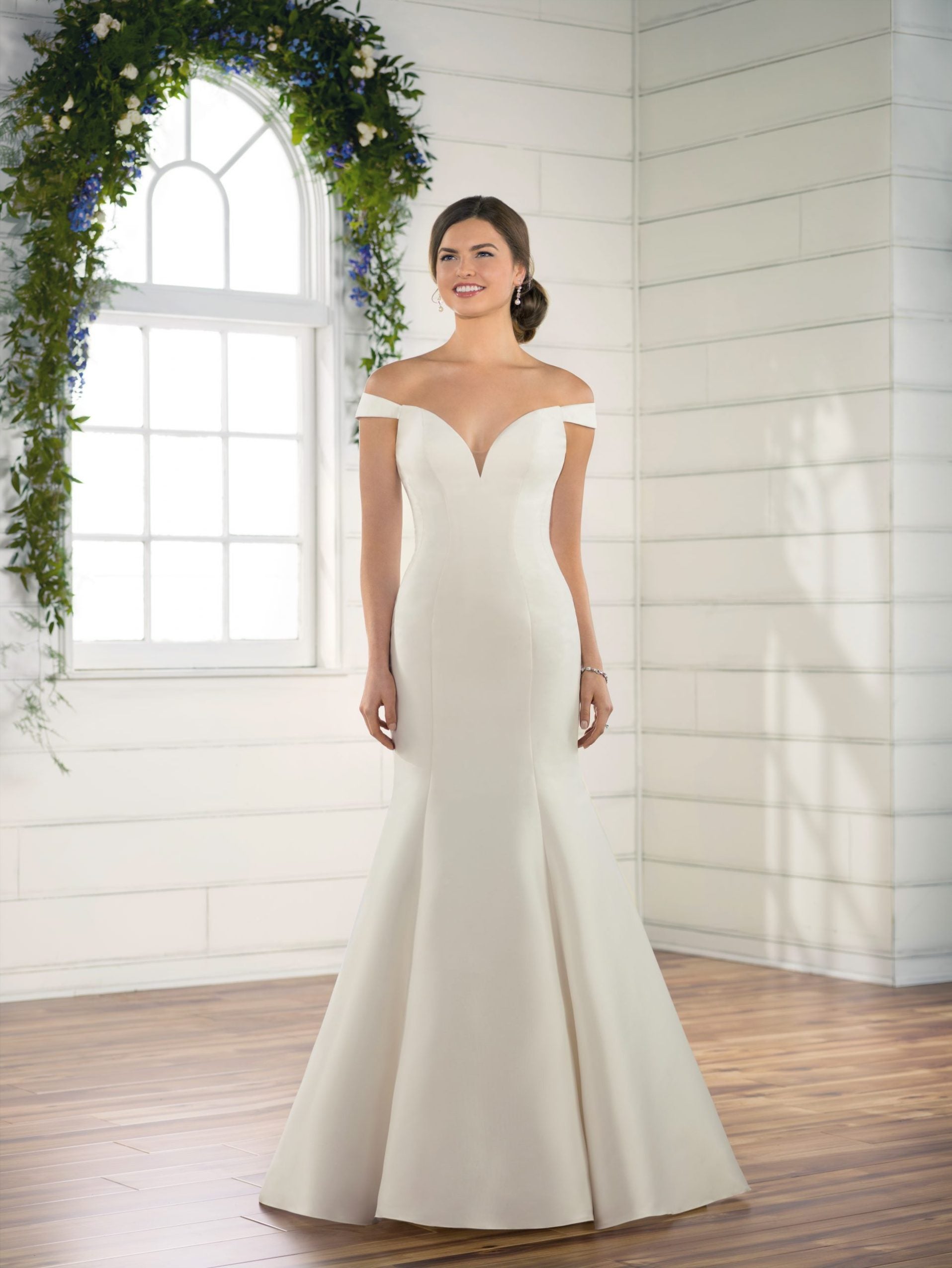 structured dresses for weddings