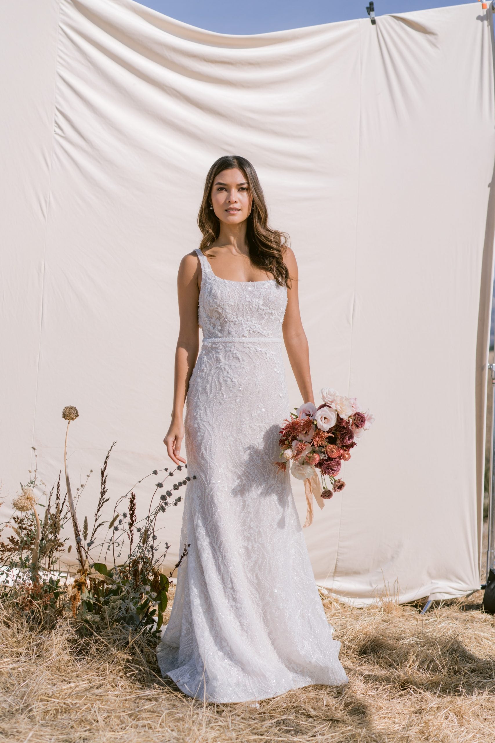 Wedding Dresses to Choose to Minimise Shoulders - Dressarte Paris