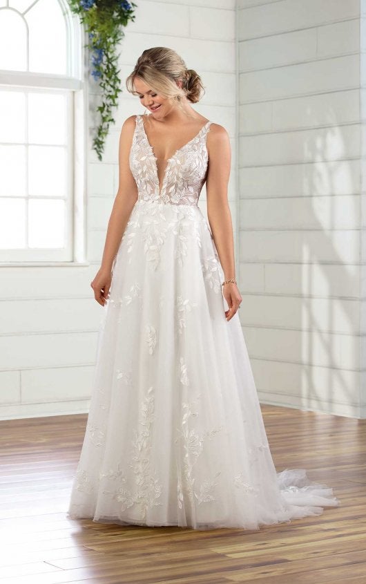 Sleeveless Vneckline Aline Wedding Dress With Tulle