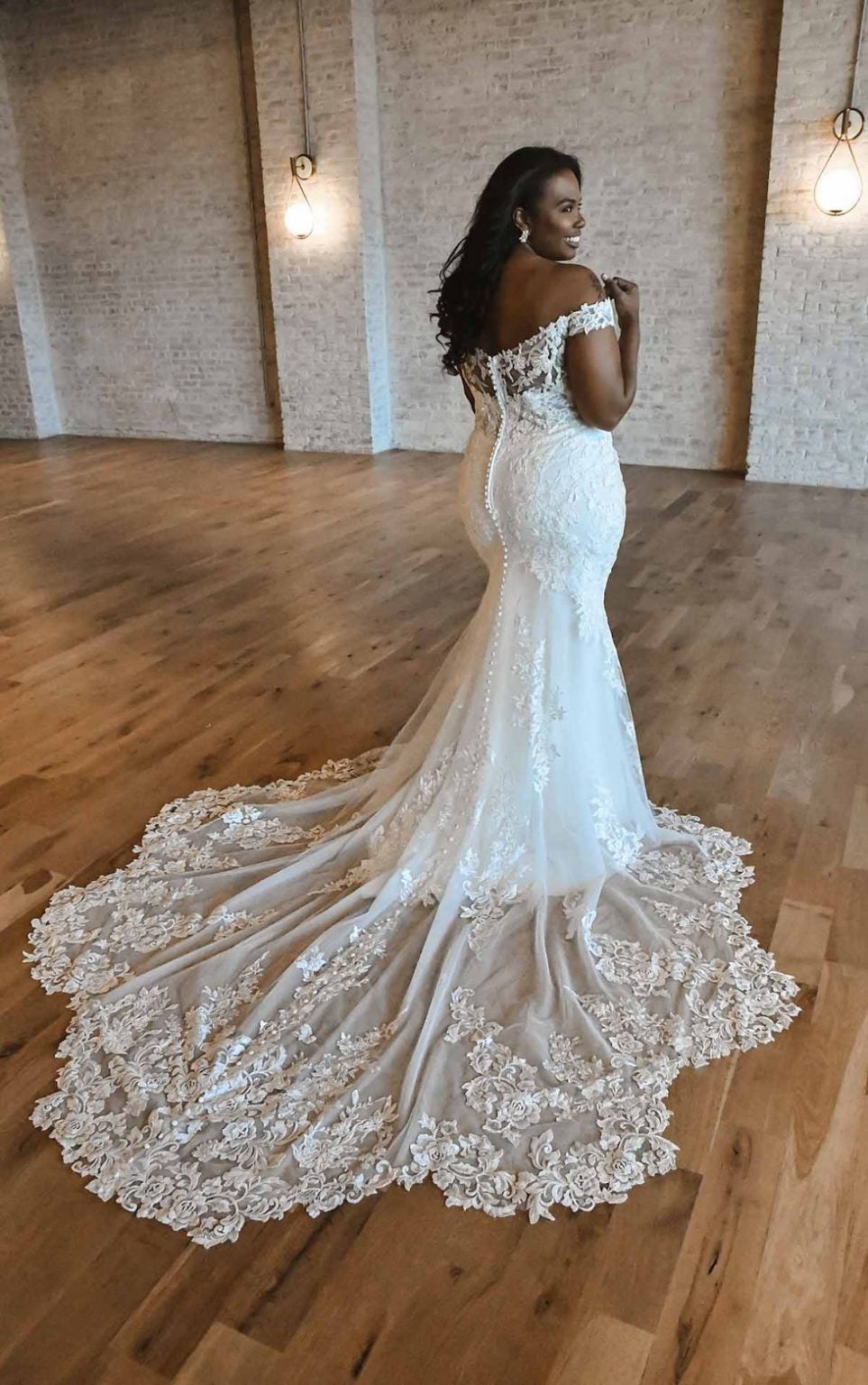 Romantic Offshoulder Plus Size Wedding Dress With