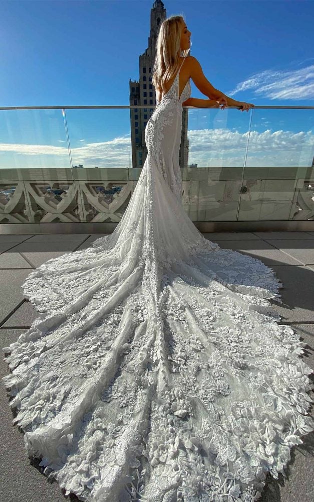 Sexy 3D Lace Wedding Dress With V-Neck And Beading | Kleinfeld Bridal