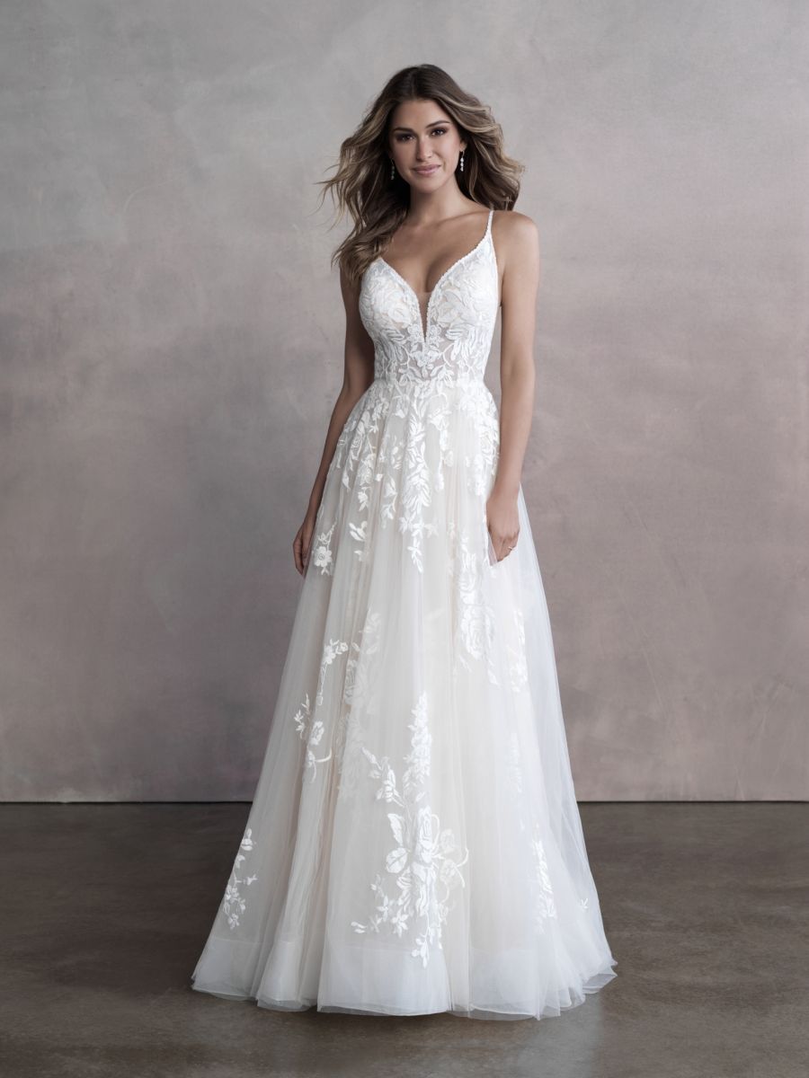 Spaghetti Strap Sweetheart Neckline Lace A-line Wedding Dress