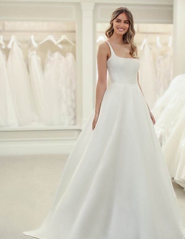 Sleeveless A-line Wedding Dress With Square Neckline by Michelle Roth - Image 1