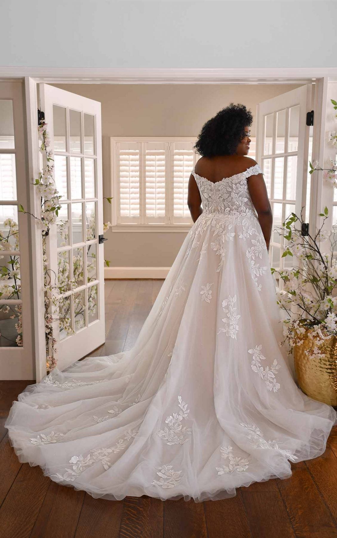 Off The Shoulder Plus Size Wedding Gown With Lace Appliques | Kleinfeld