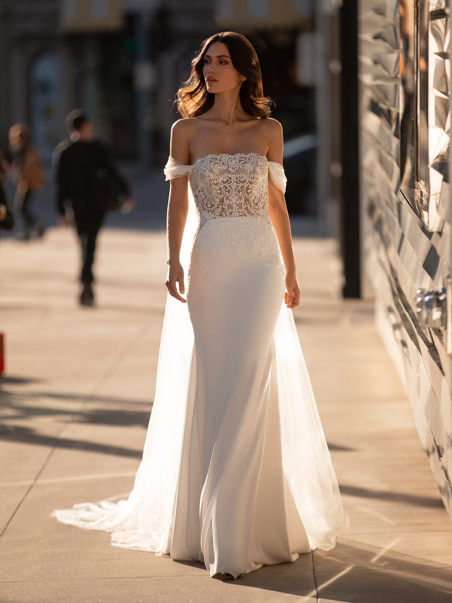 Off The Shoulder Mermaid Wedding Dress With Crystal Encrusted