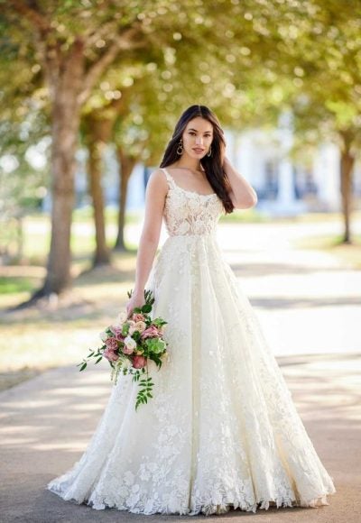 LACE AND TULLE A-LINE WEDDING DRESS WITH SQUARE NECKLINE by Martina Liana
