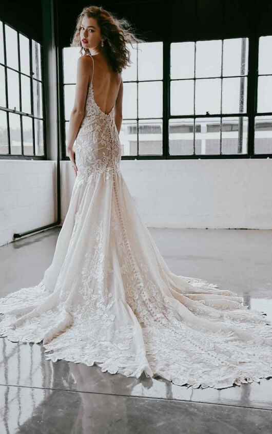 SEXY ORGANIC LACE WEDDING DRESS WITH SPARKLE ELEMENTS by Martina Liana - Image 2