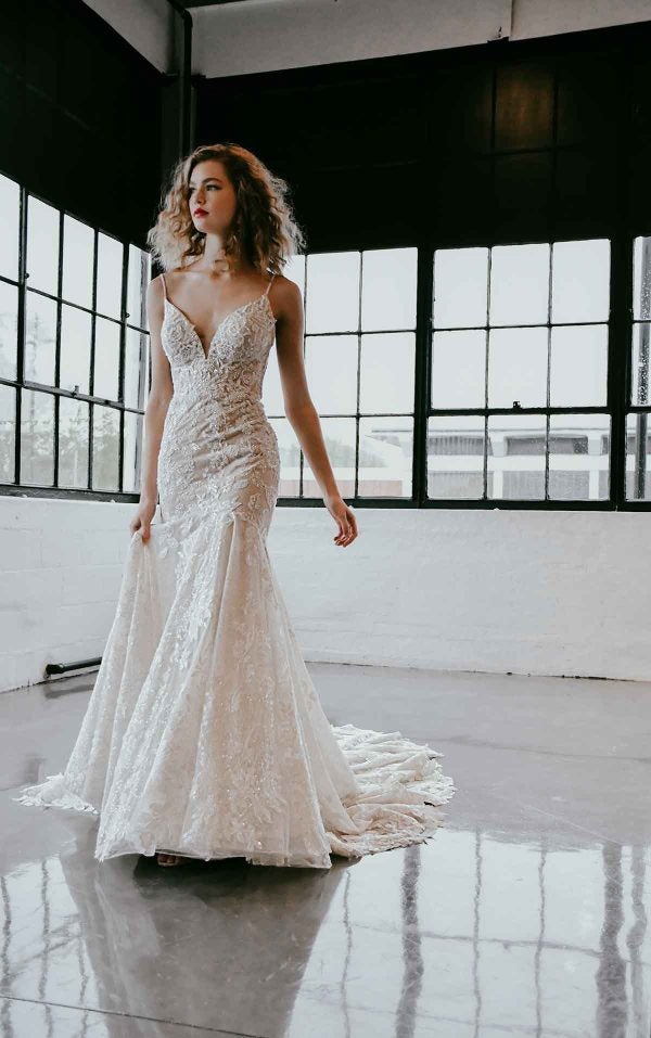 SEXY ORGANIC LACE WEDDING DRESS WITH SPARKLE ELEMENTS by Martina Liana - Image 1