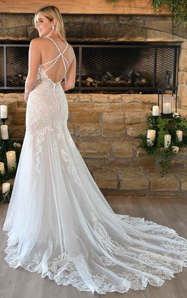 LACE FIT-AND-FLARE WEDDING DRESS WITH EMBROIDERED LACE AND BACK DETAIL by Stella York - Image 2