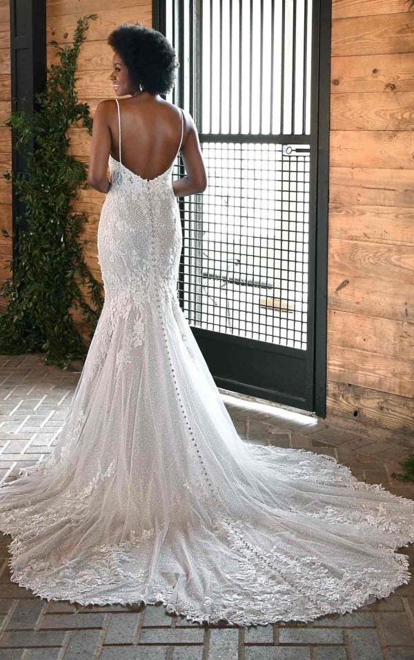 SEXY TRUMPET WEDDING DRESS WITH SPARKLING FLORAL LACE AND SWEETHEART NECKLINE by Essense of Australia - Image 2