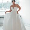 CLASSIC BALLGOWN WITH V-NECKLINE AND BACK BOW by Martina Liana - Image 1