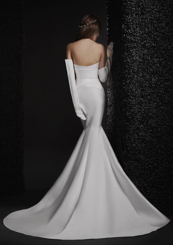 Strapless Mermaid Wedding Dress by Vera Wang Bride - Image 2