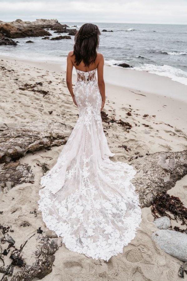 Sheath Wedding Dress With V-neckline And Lace Appliqué by Allure Bridals - Image 2