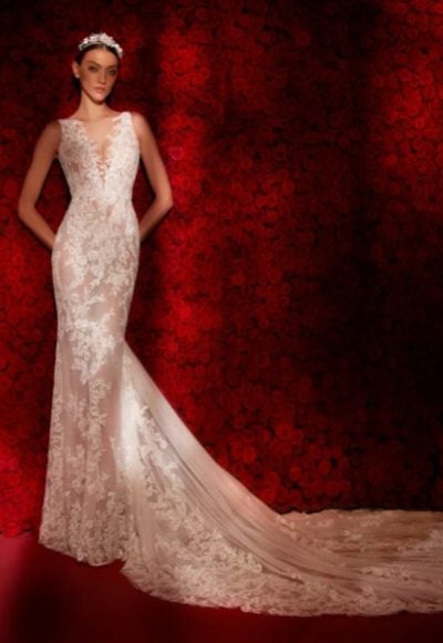Mermaid Wedding Dress With Illusion V-neckline And Tulle Lace And Embroidery by Pronovias