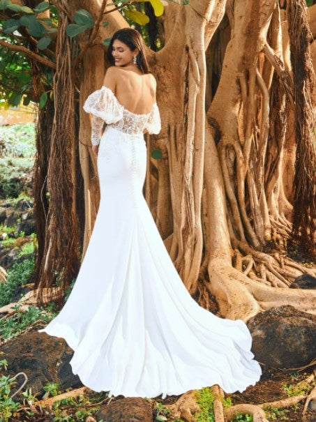 Sheath Wedding Dress With Sweetheart Neckline And Detatchable Puff Long Sleeves by Pronovias - Image 2