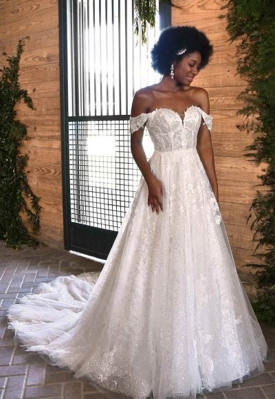 Lace Sweeheart Neckline Ballgown Wedding Dress With Detachable Off The Shoulder Sleeves by Essense of Australia