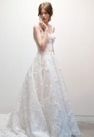 Sleeveless Ball Gown Wedding Dress With Sweetheart Neckline And Lace Embroidery by Rivini
