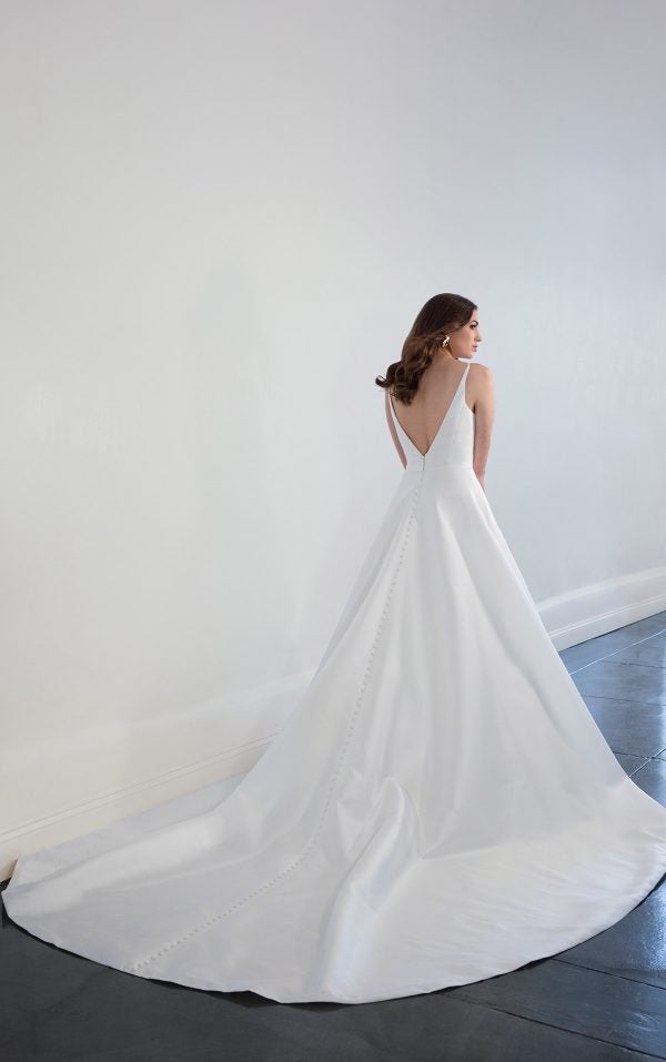 Sleeveless A-line Wedding Dress With V-neckline by Martina Liana - Image 2