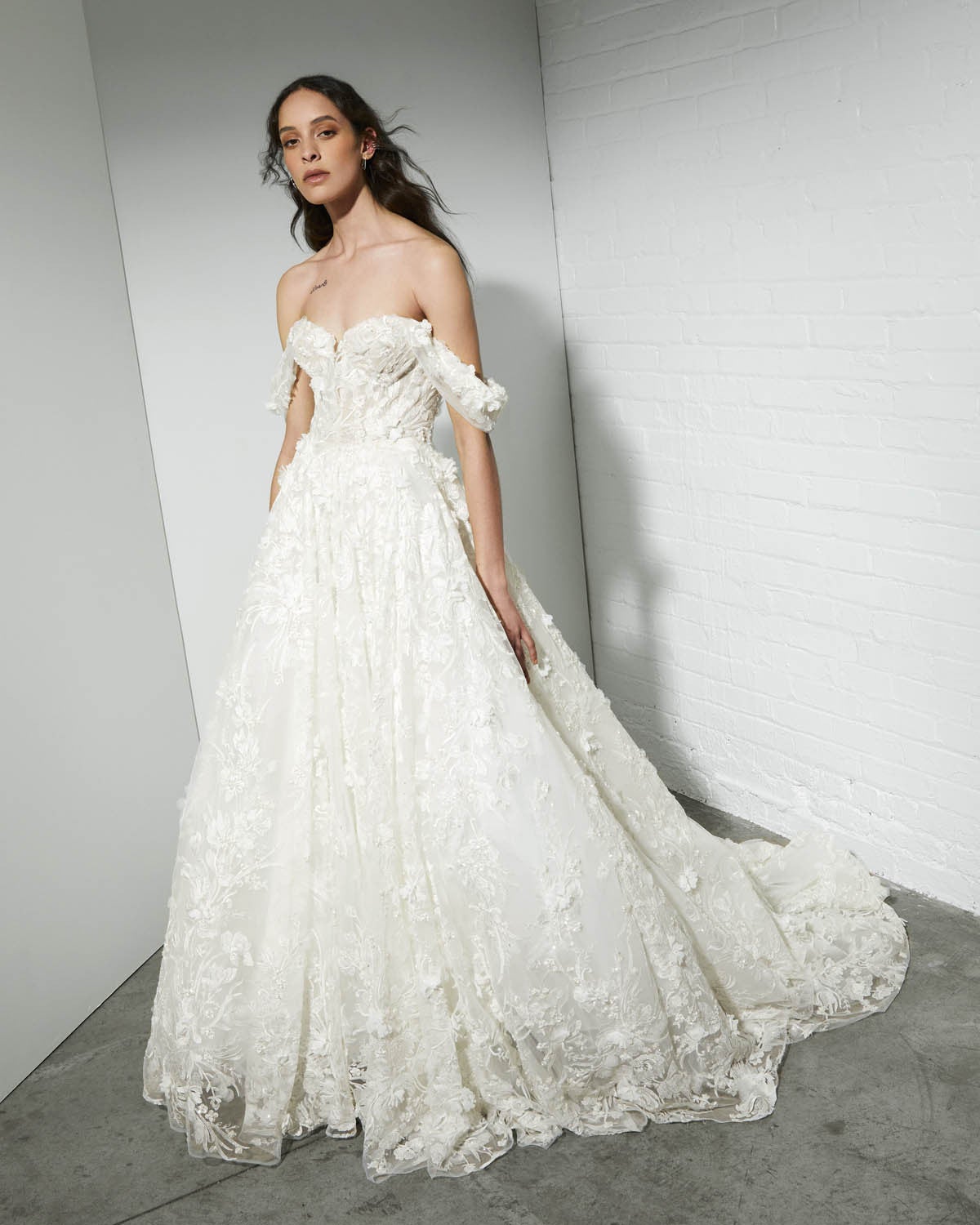 Off The Shoulder Ball Gown Wedding Dress With Lace Embroidery