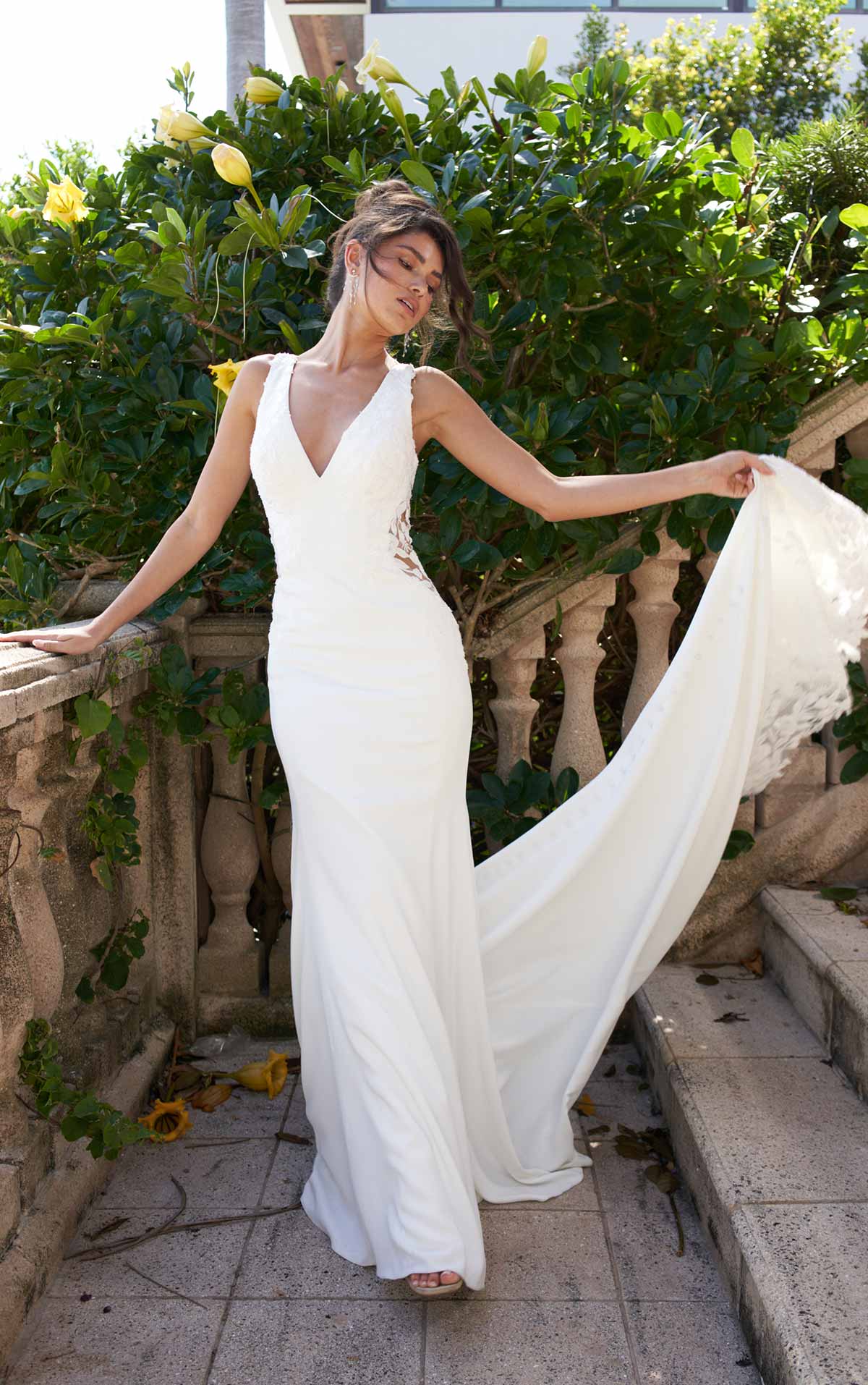 Sleeveless V-neck Embroidered Lace Wedding Dress With Illusion