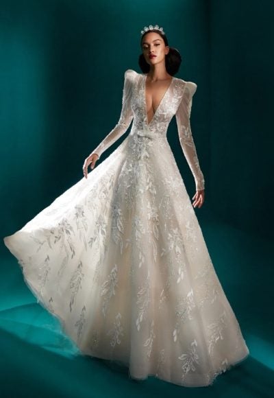 A-line Wedding Dress With V-neck. by Pronovias
