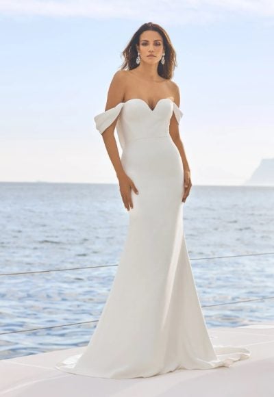 Mermaid Crêpe Wedding Dress With Sweetheart Neckline And Exposed Back by Pronovias