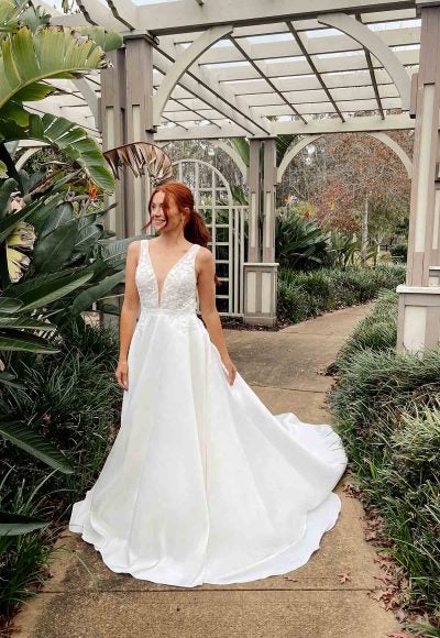 Sleeveless A-line Wedding Dress With Lace Bodice by Essense of Australia