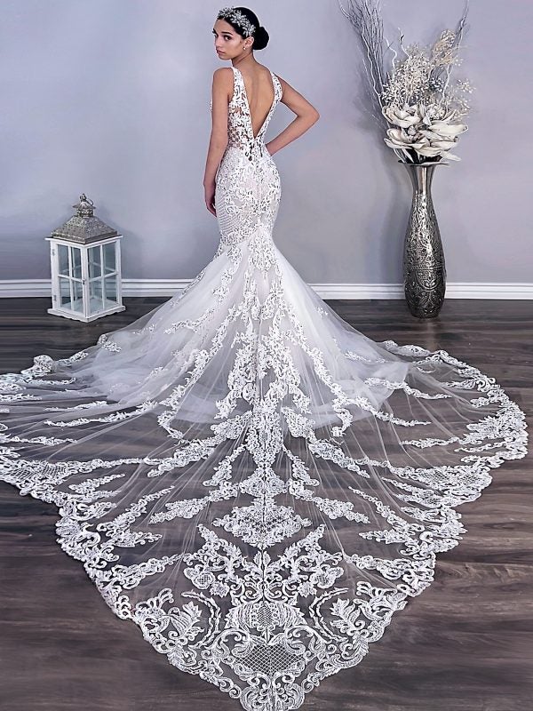 Sleeveless V-neckline Lace Fit And Flare Wedding Dress by Vanessa Alfaro - Image 2