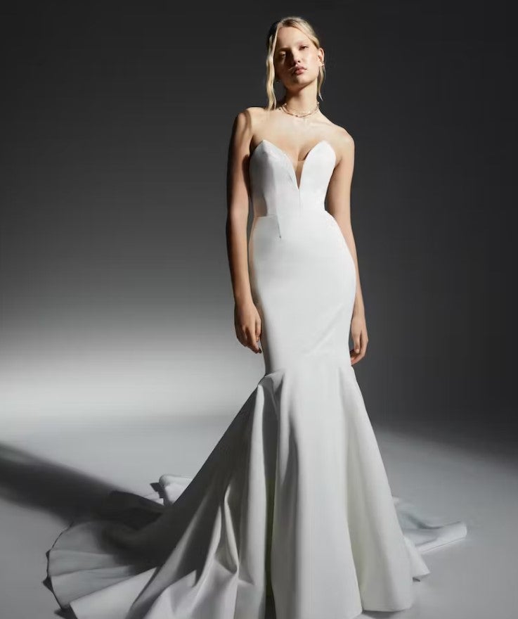 Strapless Fit And Flare Wedding Dress With V-neckline by Alyne by Rita Vinieris - Image 1