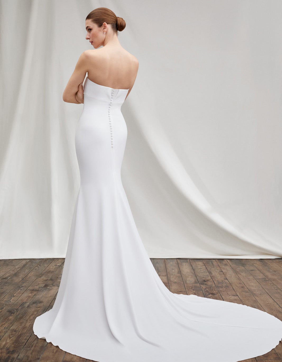 Modern Elegant Strapless Fit And Flare Gown by Alberto Palatchi - Image 2