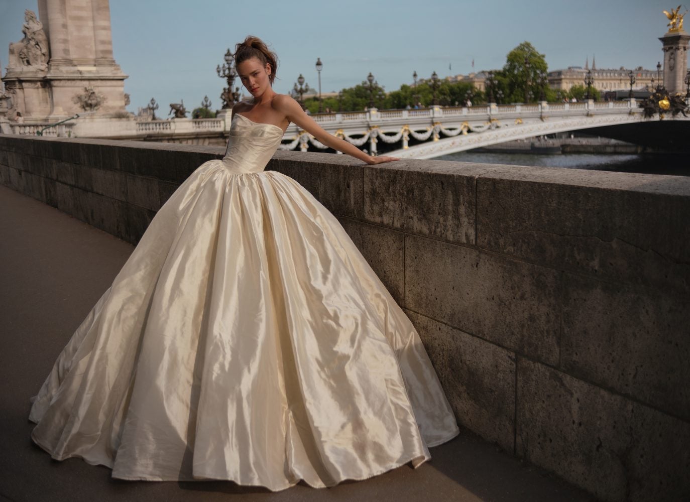 Strapless Wedding Dresses - Largest Selection - Kleinfeld