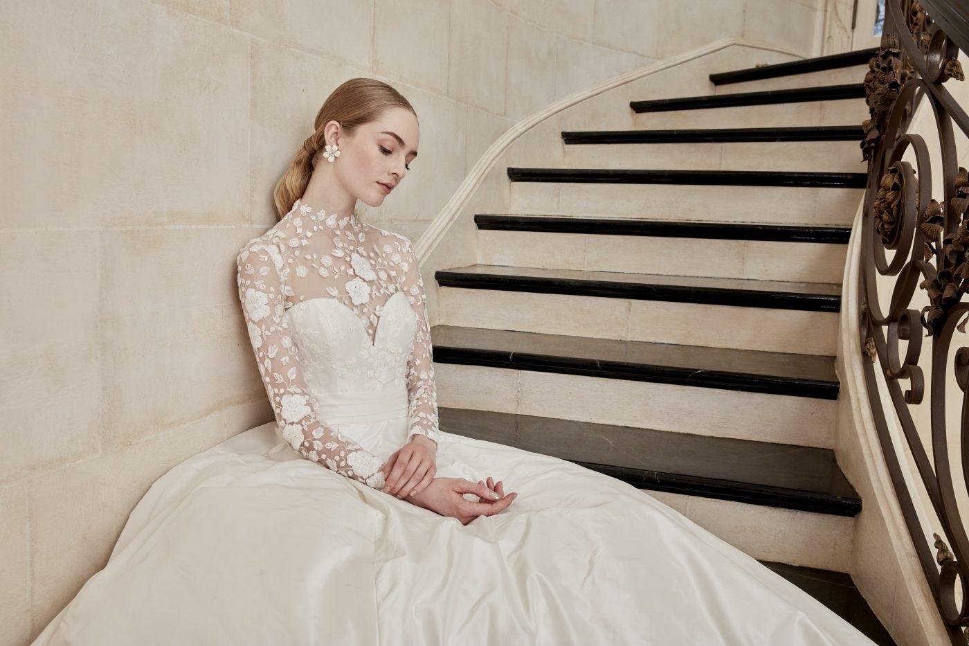 Sleeveless Gold Ball Gown Wedding Dress With Deep V-neckline | Kleinfeld  Bridal