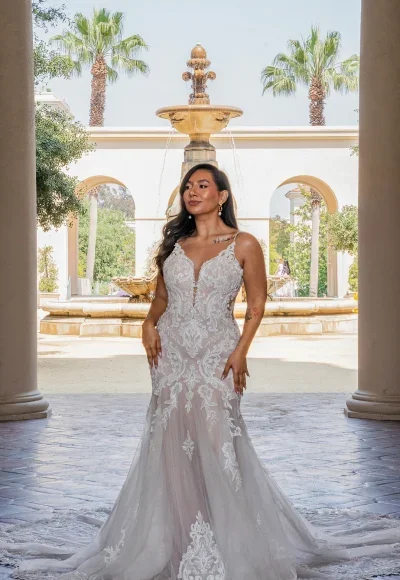 Short-lace wedding dresses - Plus size bridal - Leah S Designs