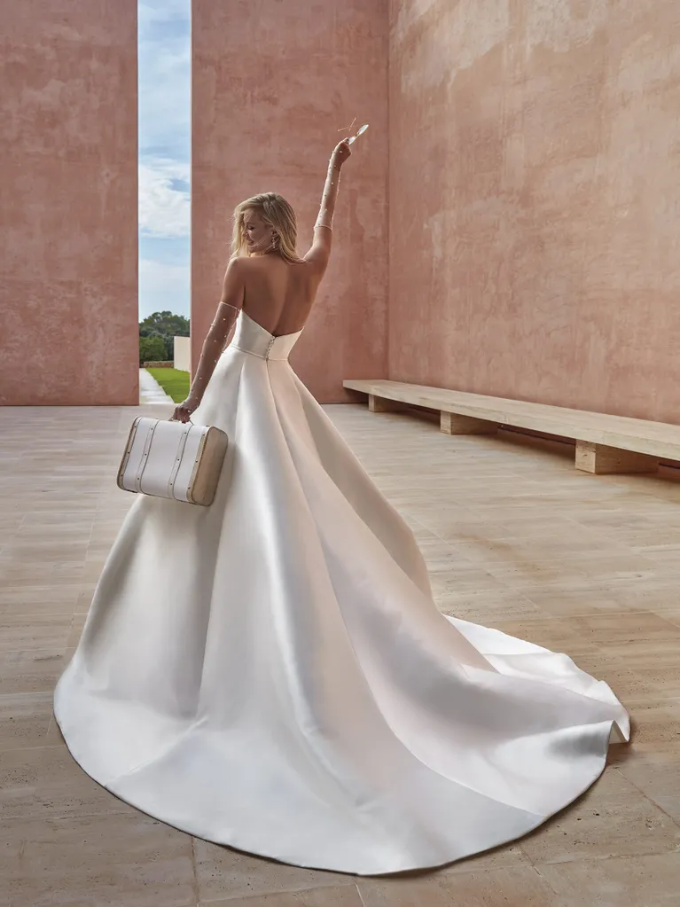 Modern And Simple Mikado Ball Gown by Pronovias - Image 2