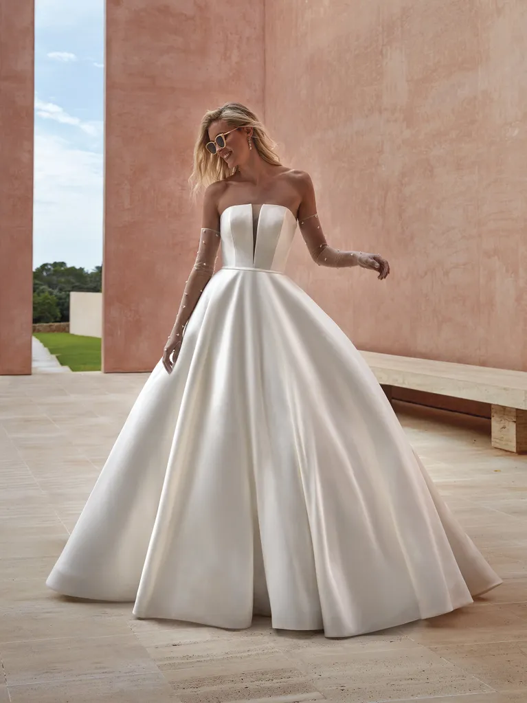Modern And Simple Mikado Ball Gown by Pronovias - Image 1