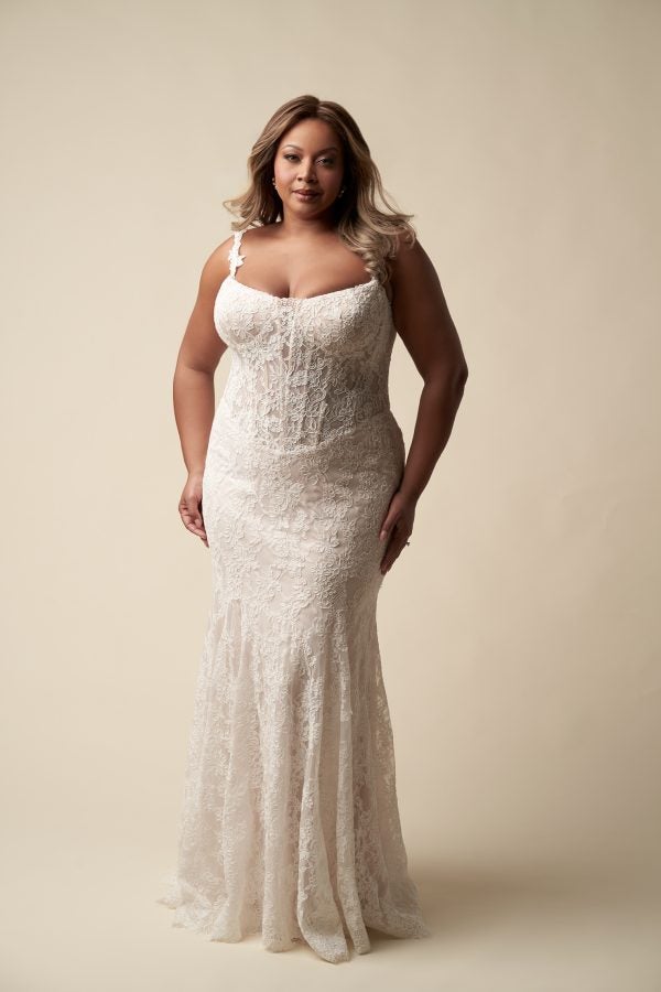 Basque-Waist Lace Sheath Wedding Dress With Corset And Buttons by Allure Bridals - Image 2