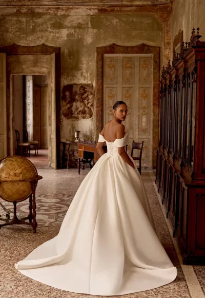 Chic And Regal Silk Basque-Waist Ball Gown by Justin Alexander - Image 4