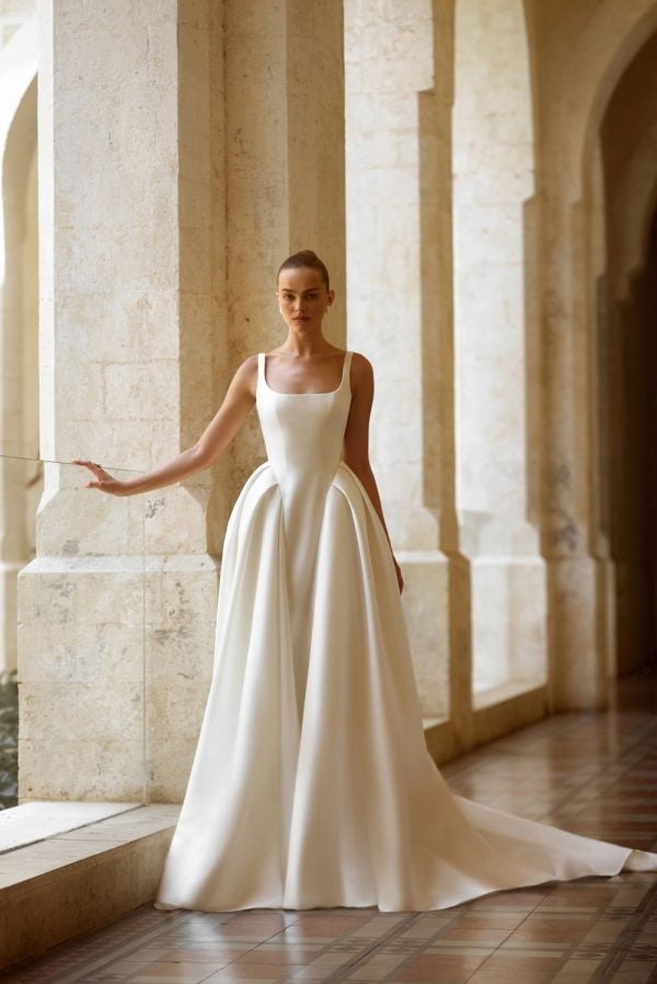 Chic And Tailored Silk A-Line Wedding Dress by Alon Livné - Image 1