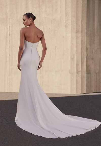 Chic And Modern Sheath Wedding Dress With Detachable Sleeves And Train by Pronovias - Image 2