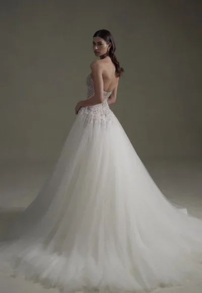 Glamorous And Sparkly Tulle Ball Gown by Senstudio - Image 2