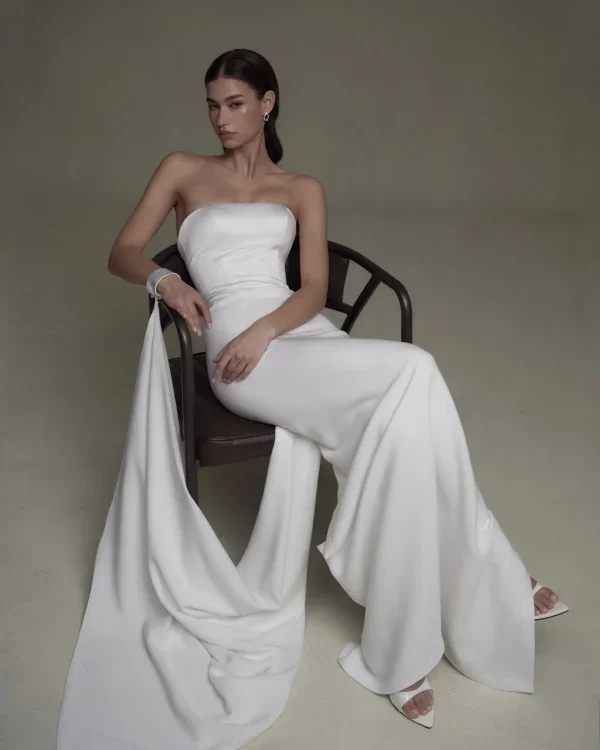 Chic And Simple Sheath Wedding Dress With Dramatic Train by Senstudio - Image 1