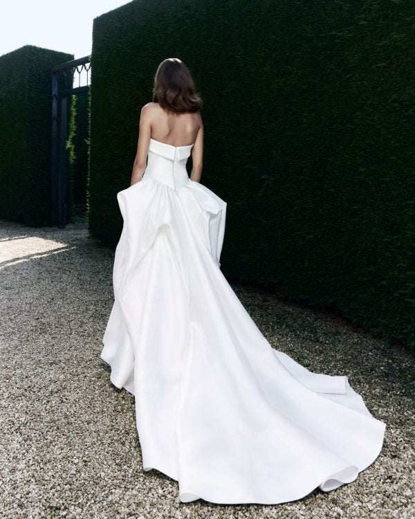 Chic and Couture Silk A-Line Wedding Dress With Pick-Ups by Viktor & Rolf - Image 2