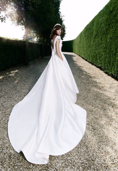 Chic 3D Floral Silk A-Line Wedding Dress With Buttons by Viktor & Rolf - Image 2